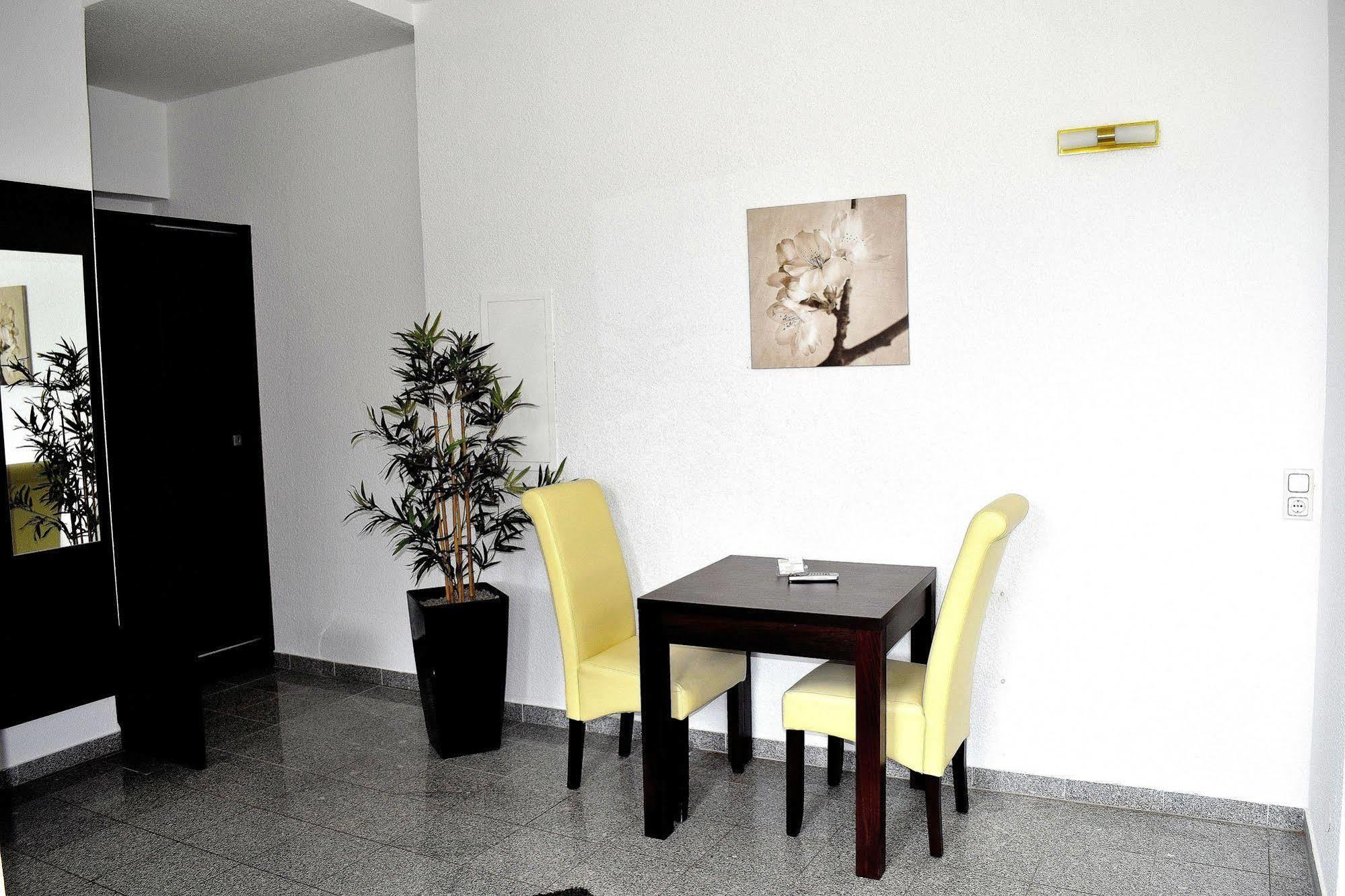 Boardinghouse - Stadtvilla Budget Швейнфурт Экстерьер фото